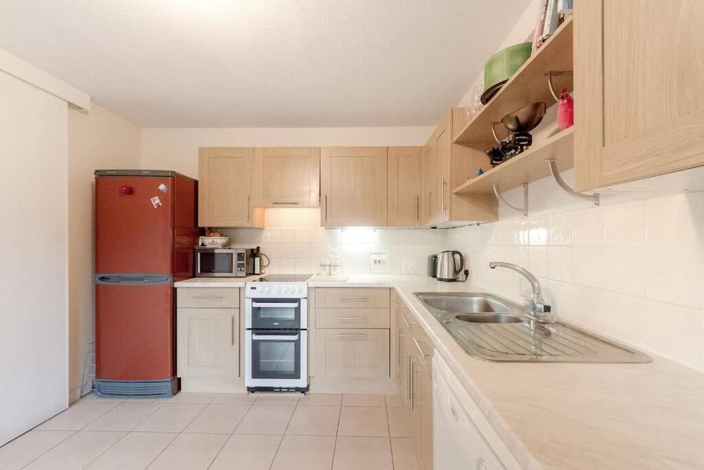 Spacious Two Double Bedroom Flat Londres Exterior foto