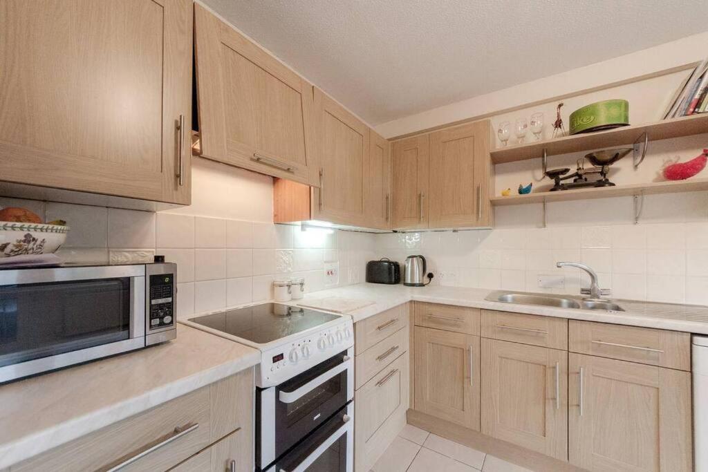 Spacious Two Double Bedroom Flat Londres Exterior foto